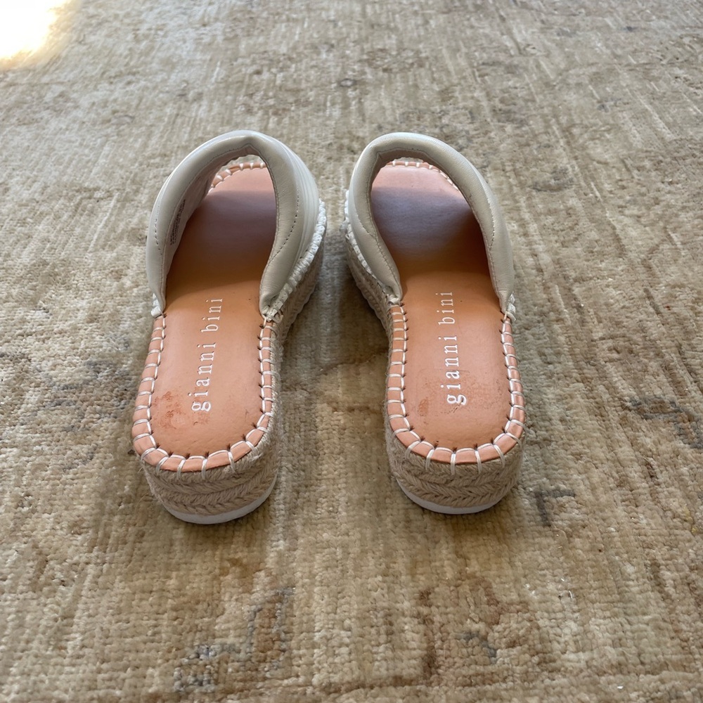 Gianni Bini espadrille platform slide, white size 6.5 - Picture 6 of 10